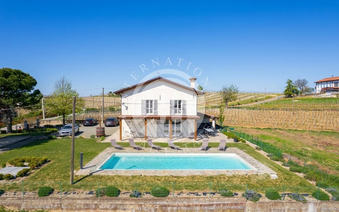 Villa in Nizza Monferrato, Piedmont, Italy 2 - 18334915