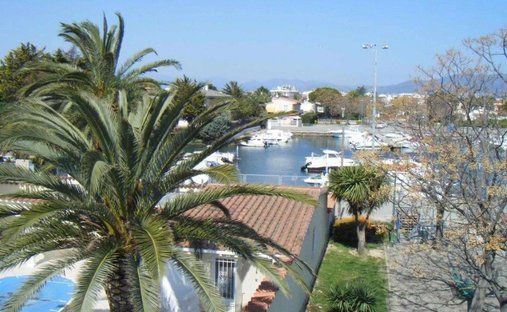 Maison à Empuriabrava, Catalogne, Espagne 1