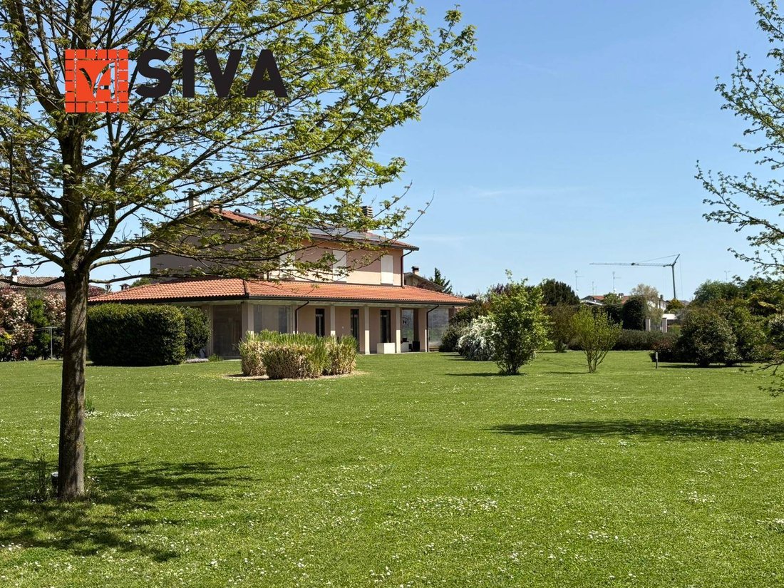 Villa in Godo, Emilia-Romagna, Italy 3 - 18341658