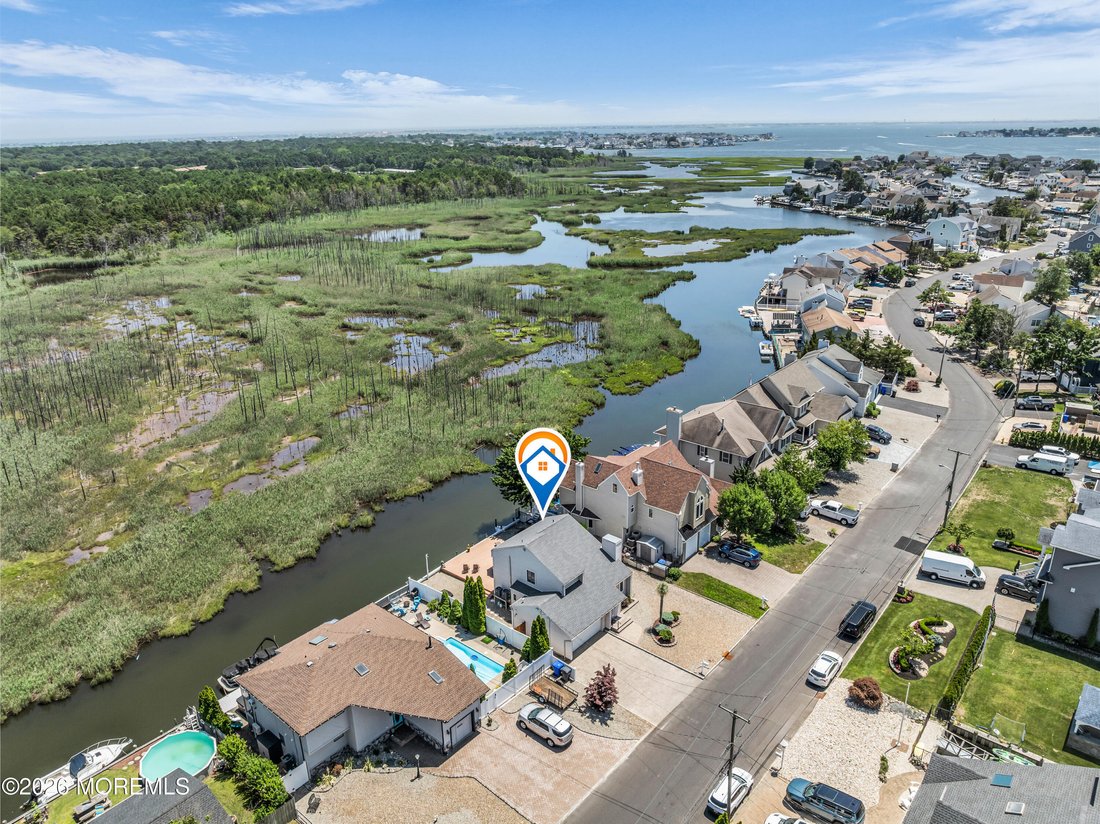 House in Brick Township, New Jersey, United States 3 - 18339614