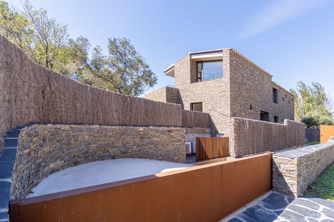 Villa in Cadaques, Catalonia, Spain 4 - 18335303