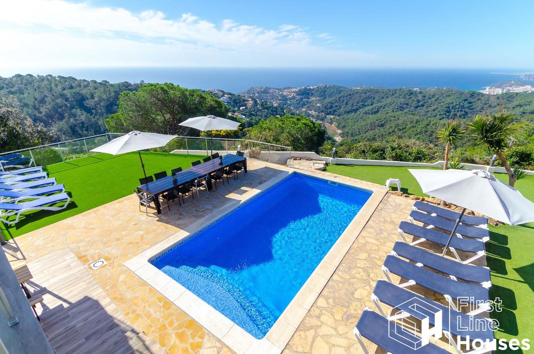 Villa in Lloret de Mar, Catalonia, Spain 2 - 18335248