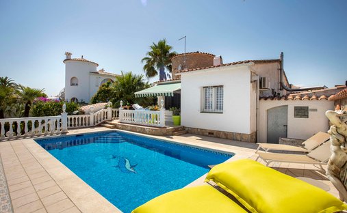 House in Empuriabrava, Catalonia, Spain 1