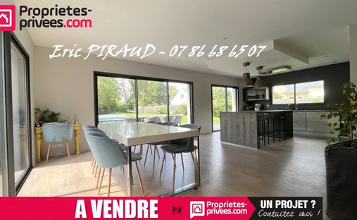 Villa in Saint-Lyphard, Pays de la Loire, France 1