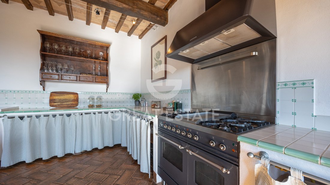Estate in Castiglion Fiorentino, Tuscany, Italy 5 - 18339663