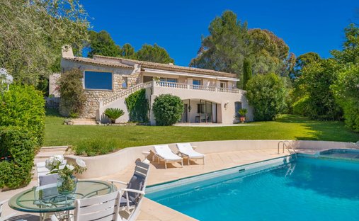Villa in Mougins, Provence-Alpes-Côte d'Azur, France 1