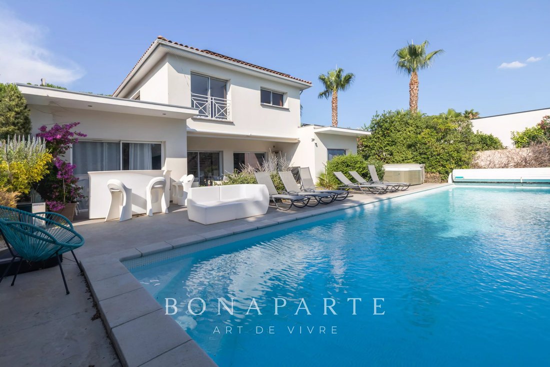 Villa in Le Grau d'Agde, Agde, France 2 - 18337504