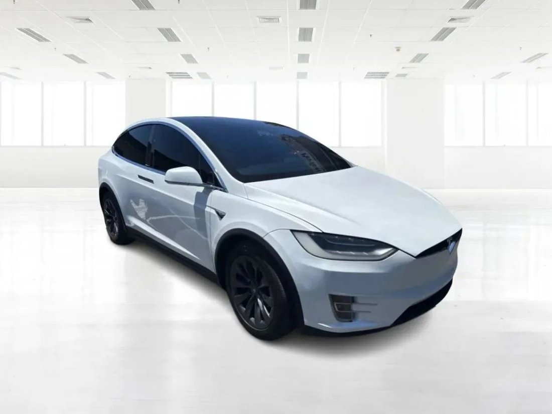 Suv in Fremont, CA, United States 1 - 18337787