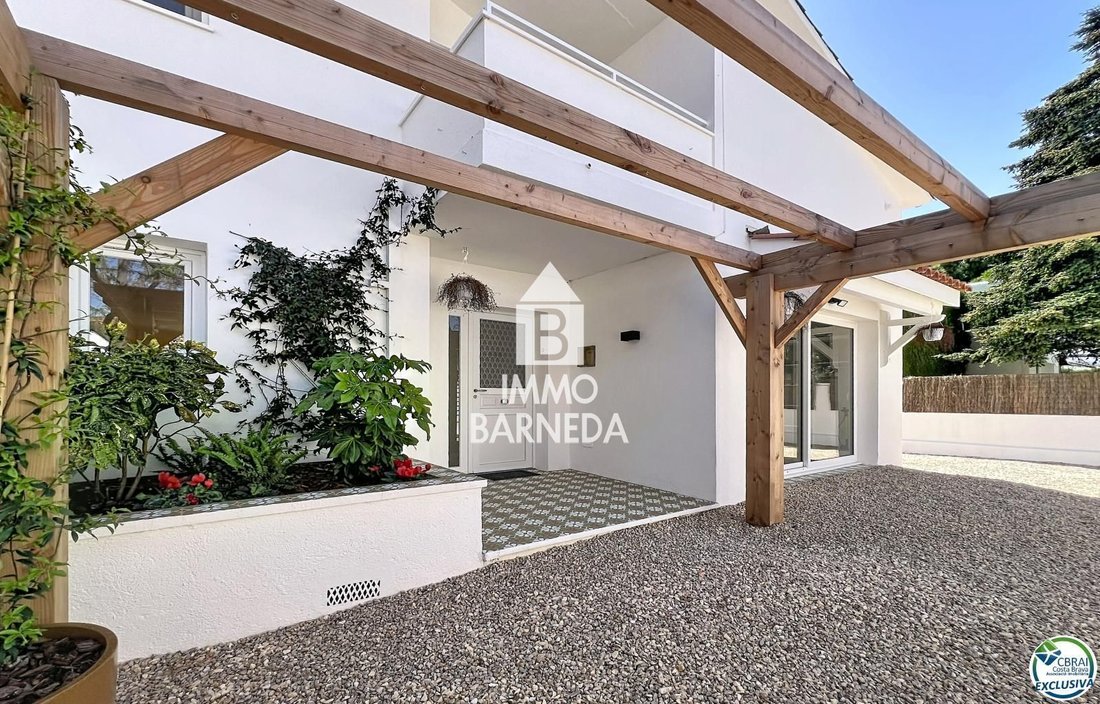 Haus in Empuriabrava, Katalonien, Spanien 5 - 18336813