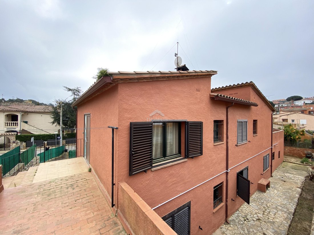 Villa en Bagur, Cataluña, España 1 - 18335867