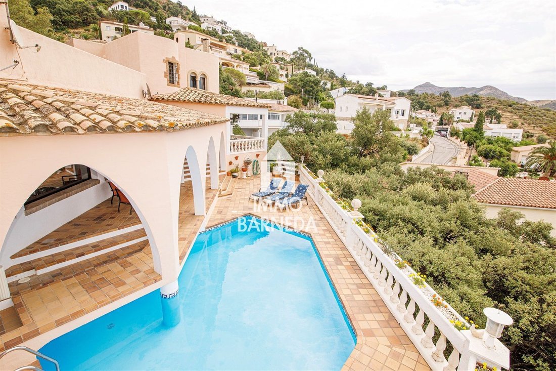 Villa in Roses, Catalonia, Spain 1 - 18335286