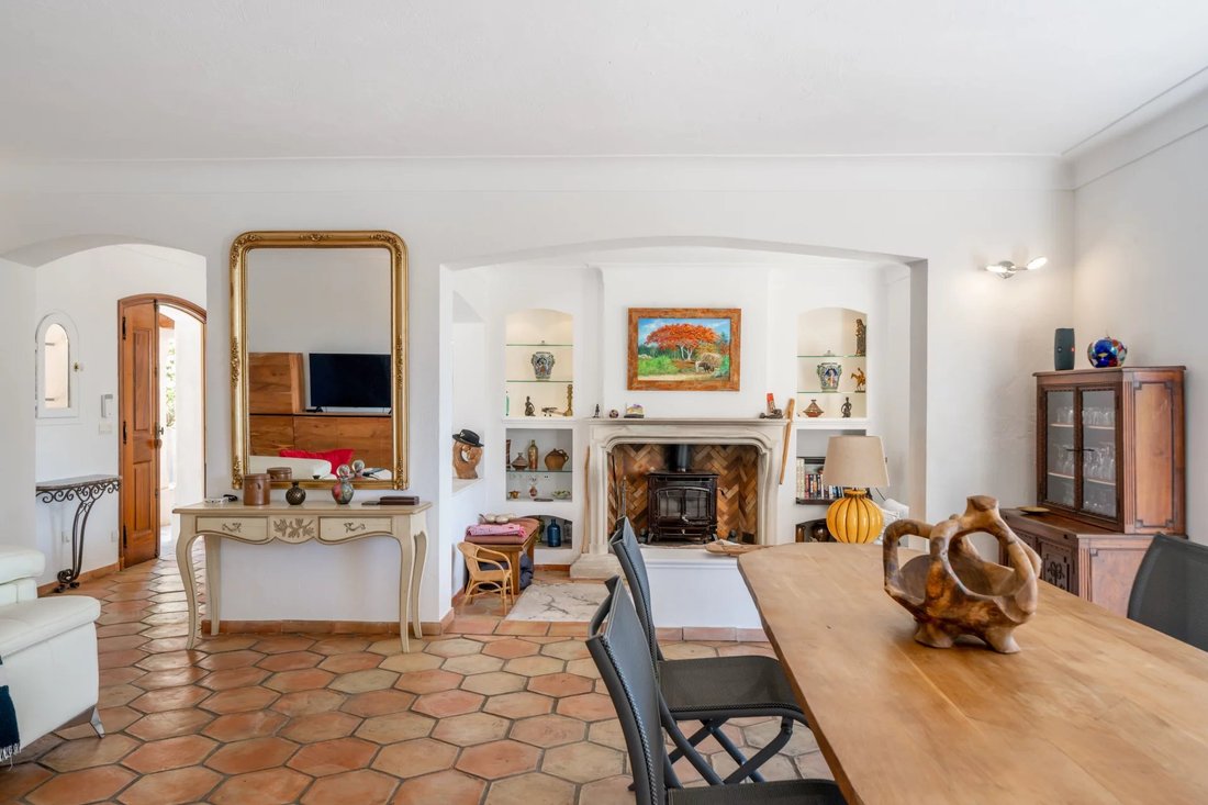 Villa in Mougins, Provence-Alpes-Côte d'Azur, France 3 - 18337180