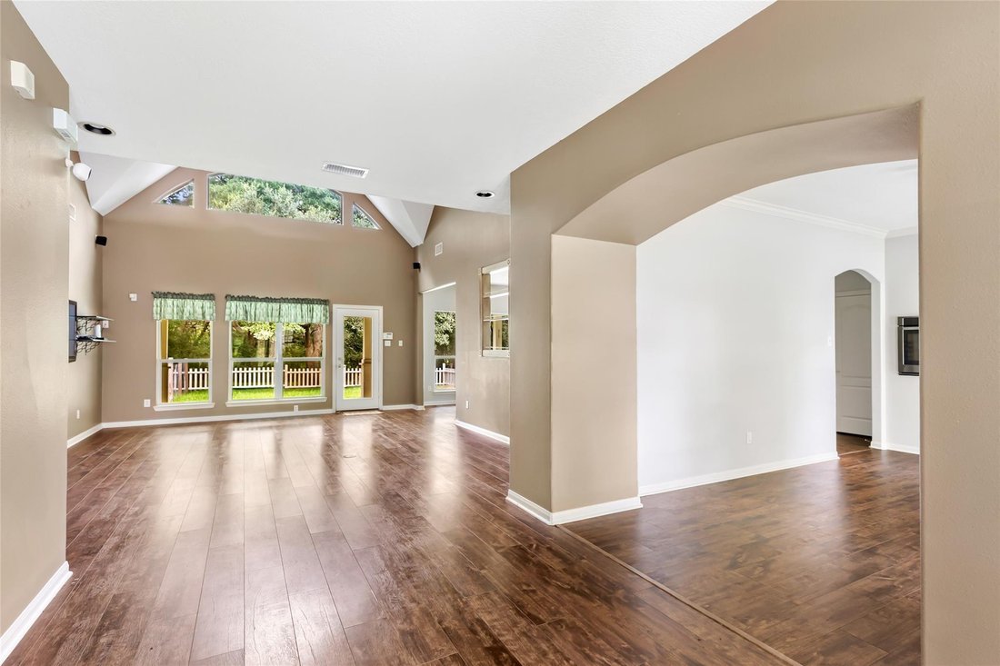 House in Highlands, Texas, United States 5 - 18336245