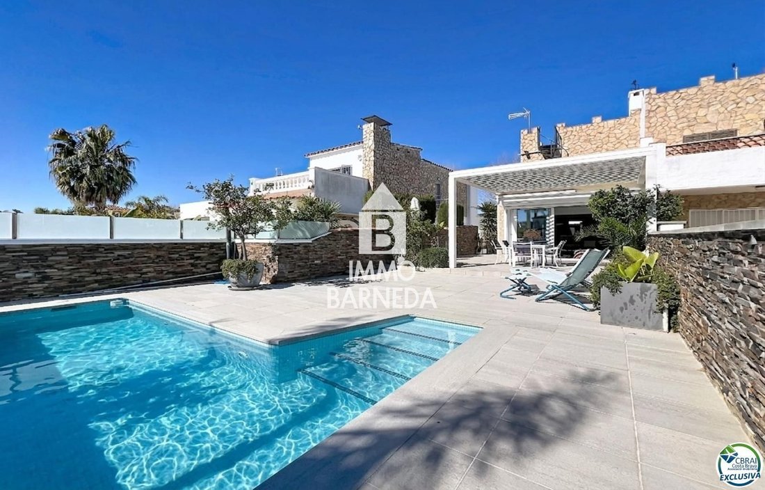 Maison à Empuriabrava, Catalogne, Espagne 5 - 18336826