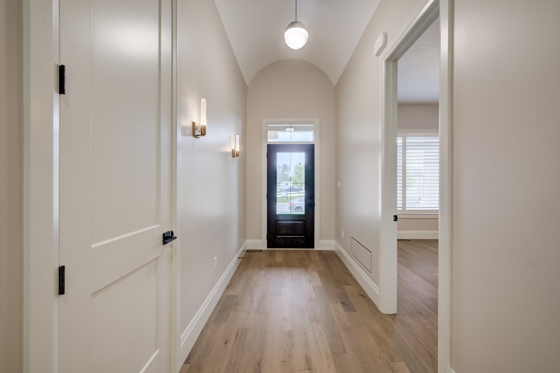 House in Listowel, Ontario, Canada 5 - 18334676
