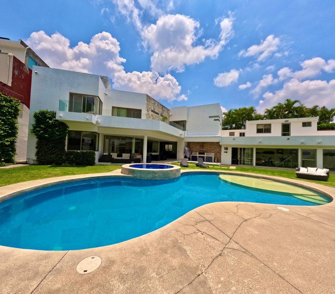 House in Cuernavaca, Morelos, Mexico 3 - 18339376