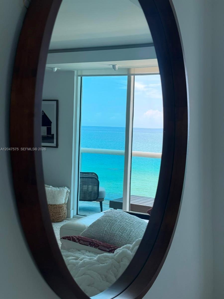 Bal Harbour, Florida, United States 4 - 18341130