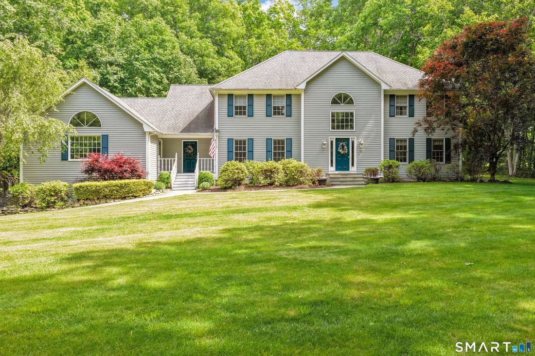 House in Monroe, Connecticut, United States 1 - 18336610