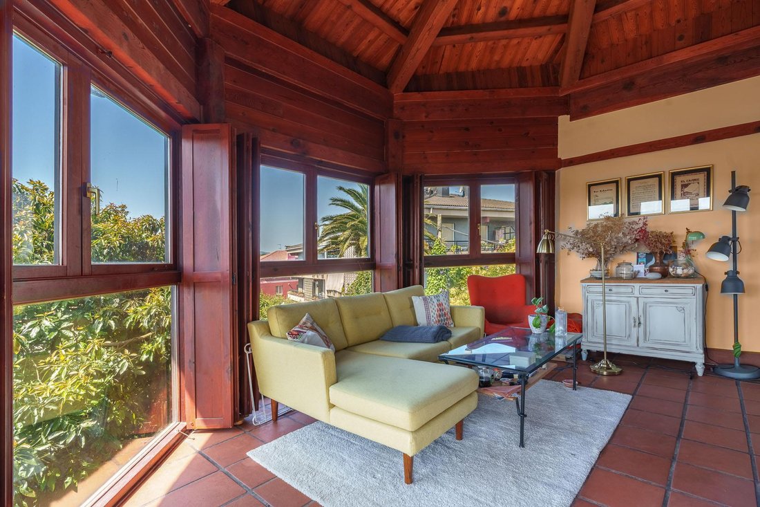 Villa in Ipar-Ekialdea, Donostia-San Sebastian, Spain 1 - 18335605
