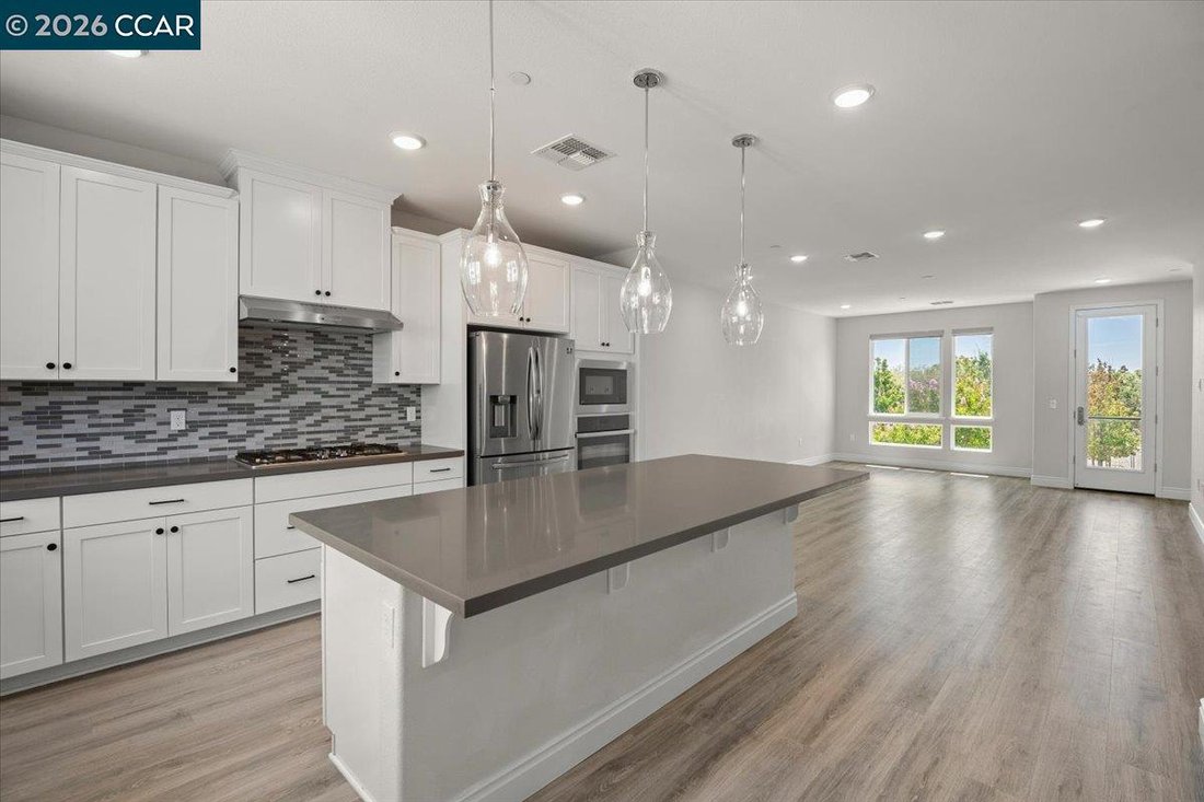 Townhouse in Dublin, California, United States 4 - 18335138