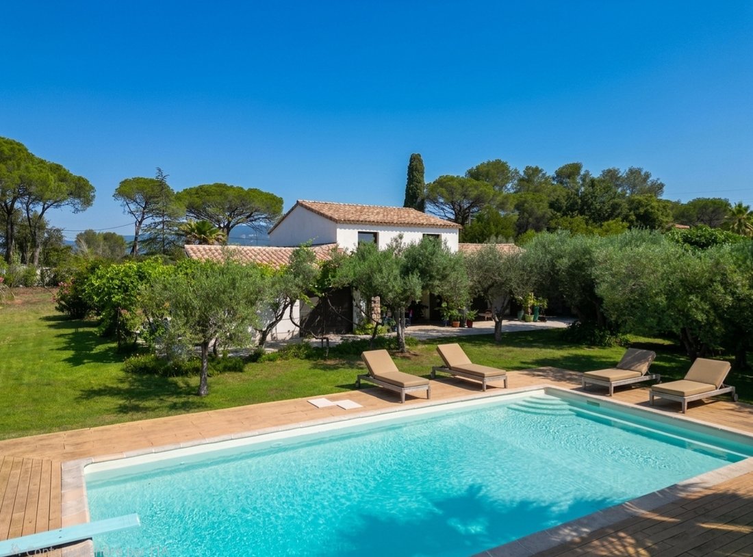 Villa in Ecarts, Roquebrune-sur-Argens, France 1 - 16409565
