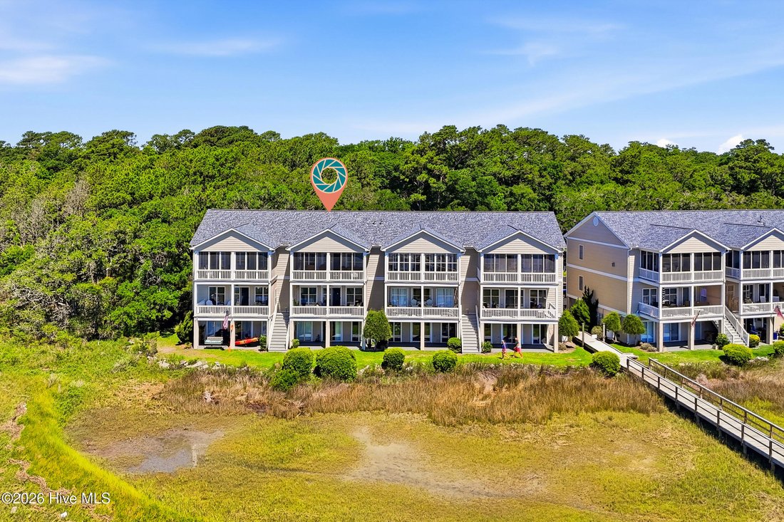 Townhouse in Ocean Isle Beach, North Carolina, United States 3 - 18335501