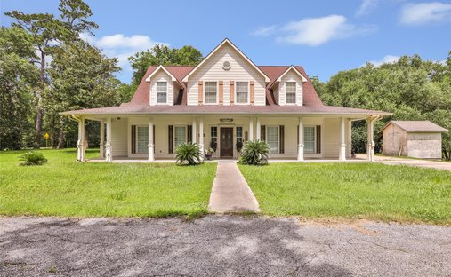 House in Highlands, Texas, United States 1