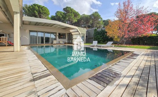 House in la Jonquera, Catalonia, Spain 1