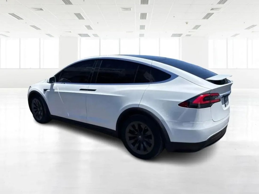 Suv in Fremont, CA, United States 5 - 18337787