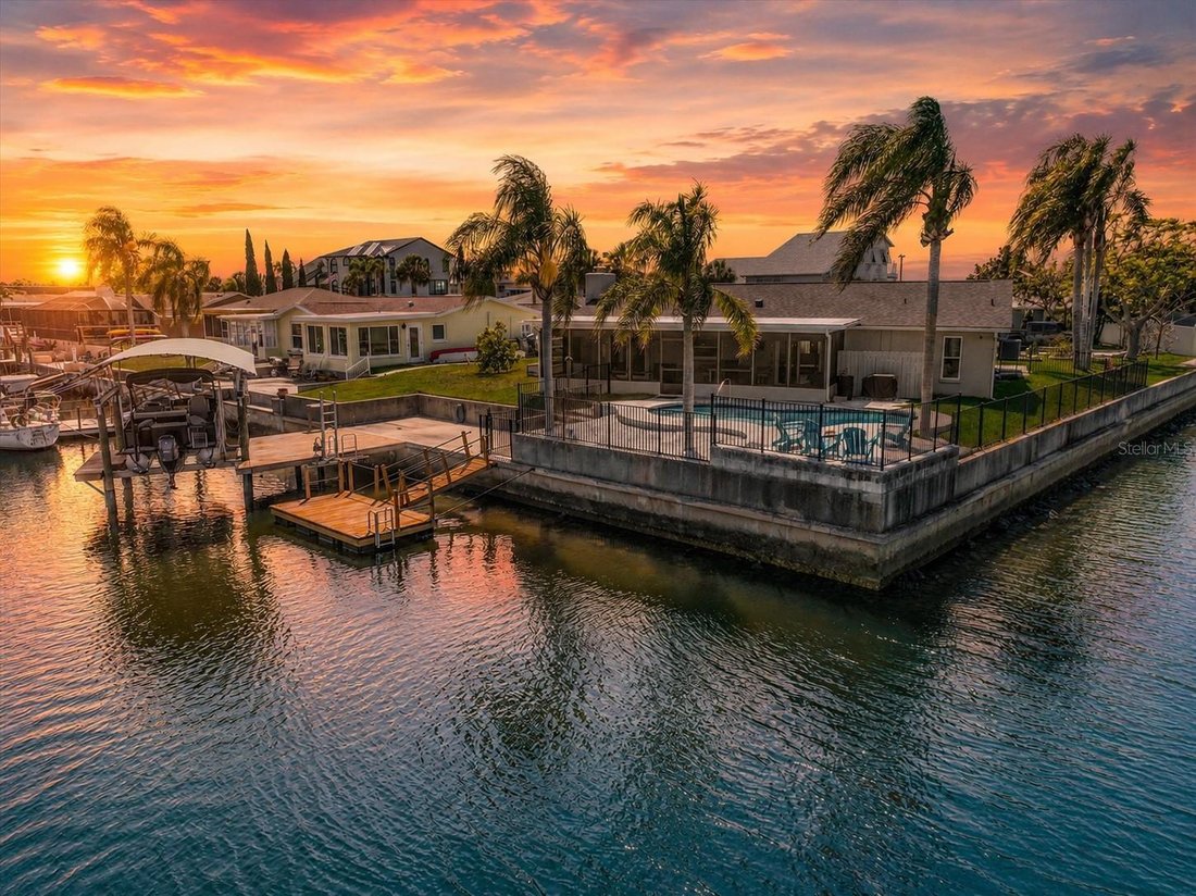 House in Hudson, Florida, United States 3 - 17875223