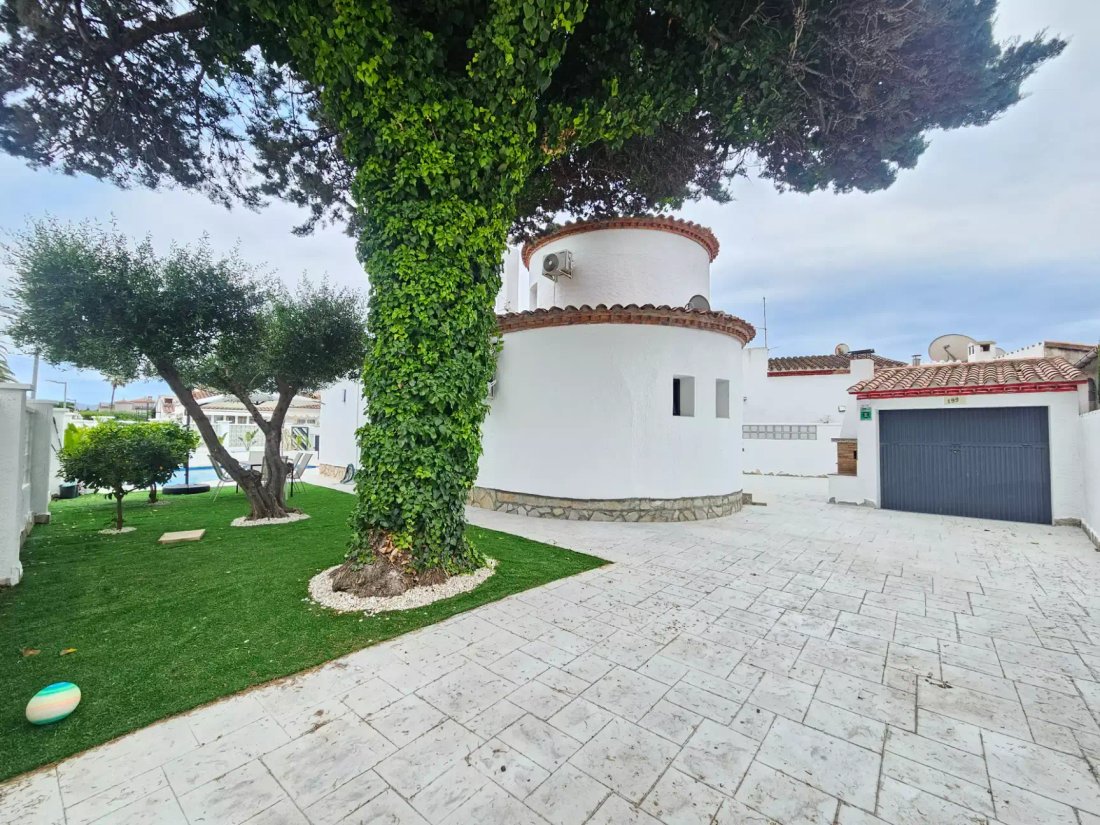 Villa in Empuriabrava, Catalonia, Spain 4 - 18335706