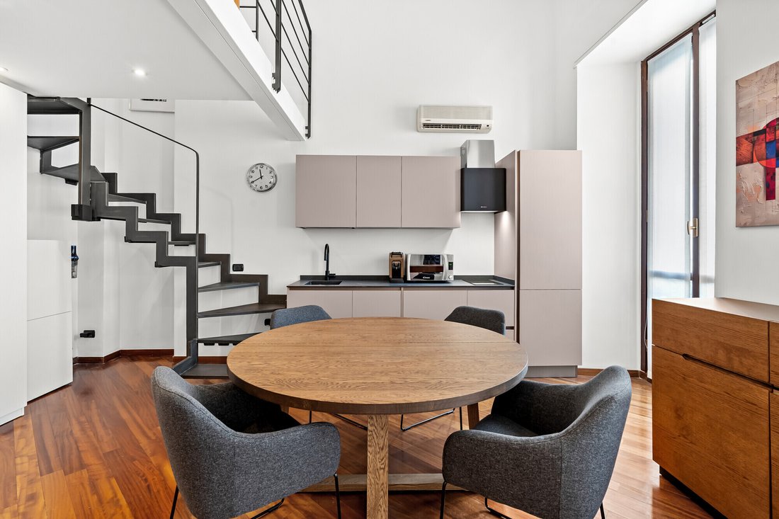 Apartment in Historic Center, Milan, Lombardy 2 - 18336747