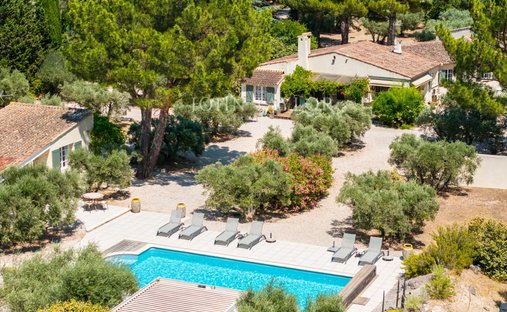 House in Mouriès, Provence-Alpes-Côte d'Azur, France 1