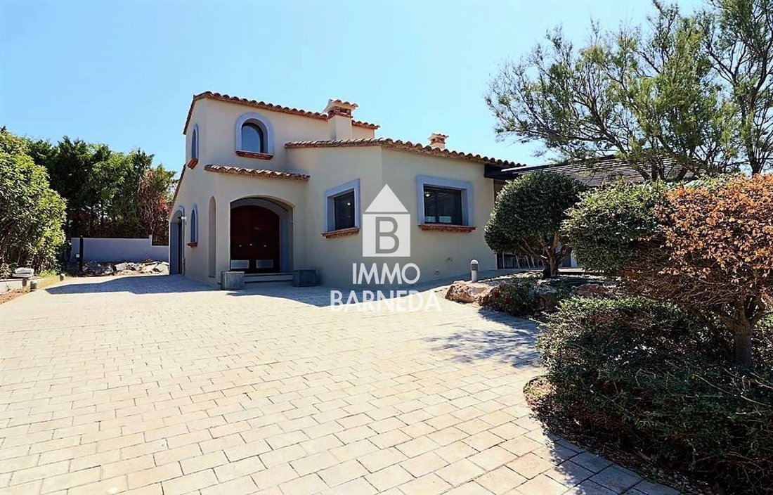 Villa in Peralada, Catalonia, Spain 1 - 18335640