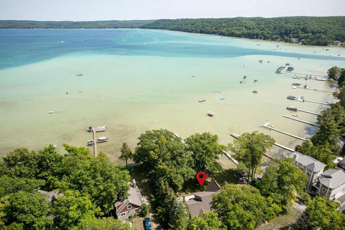 House in Glen Arbor, Michigan, United States 4 - 18339738