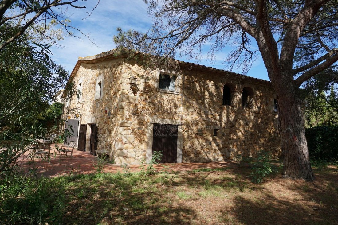 Finca in Llagostera, Catalonia, Spain 2 - 18335701