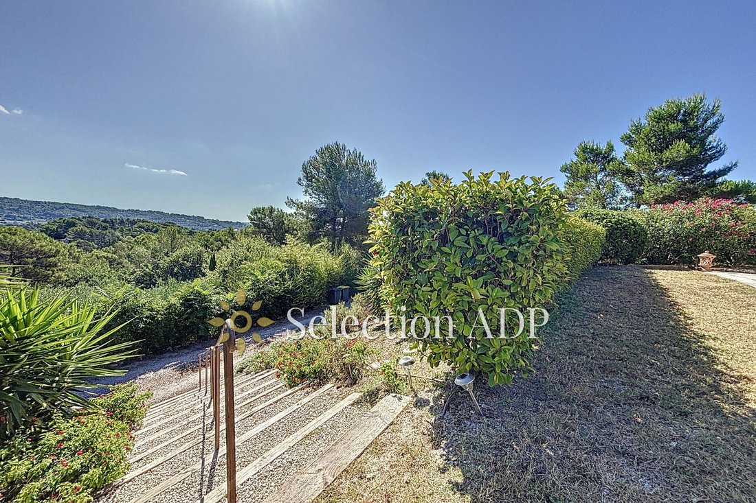 Villa in Les Indes les-Groulles, Mouans-Sartoux, France 2 - 18336266