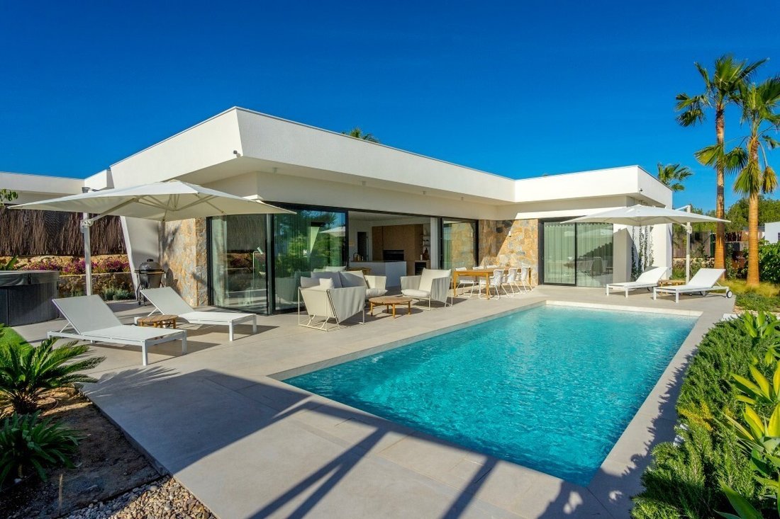 Villa in Orihuela, Valencian Community, Spain 2 - 18335586