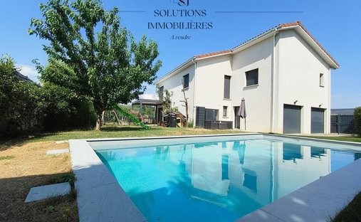 Villa in Saint-Cyr-sur-le-Rhone, Auvergne-Rhône-Alpes, France 1