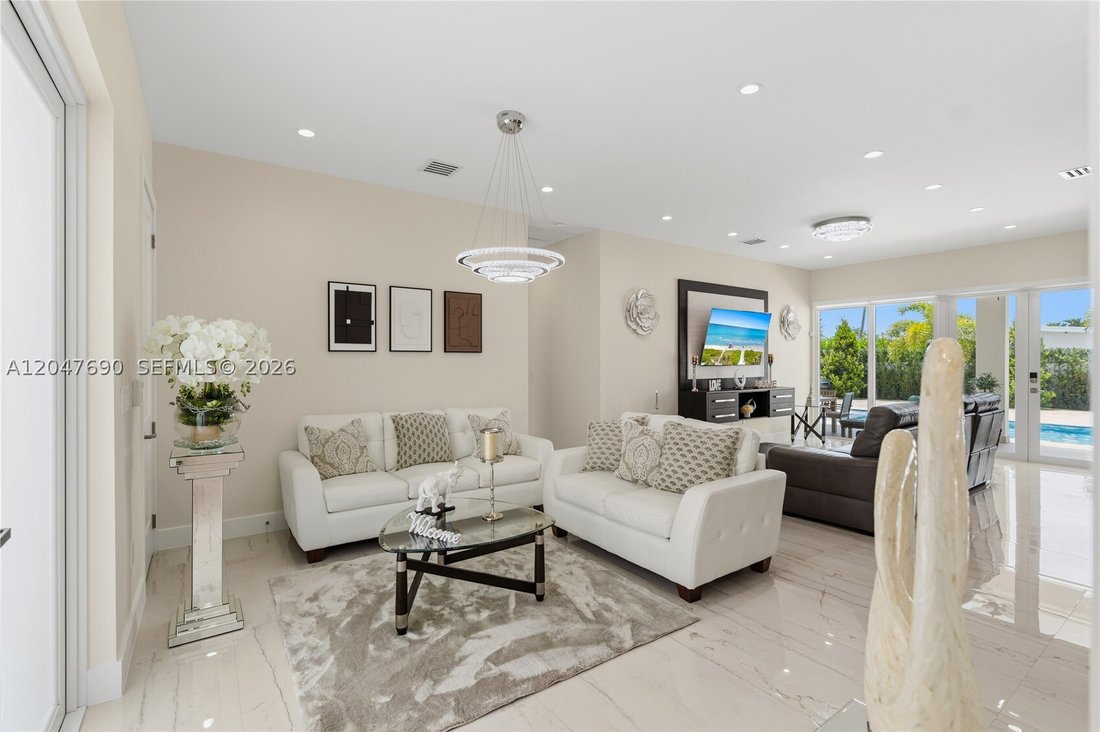 House in Miami, Florida, United States 4 - 18335052