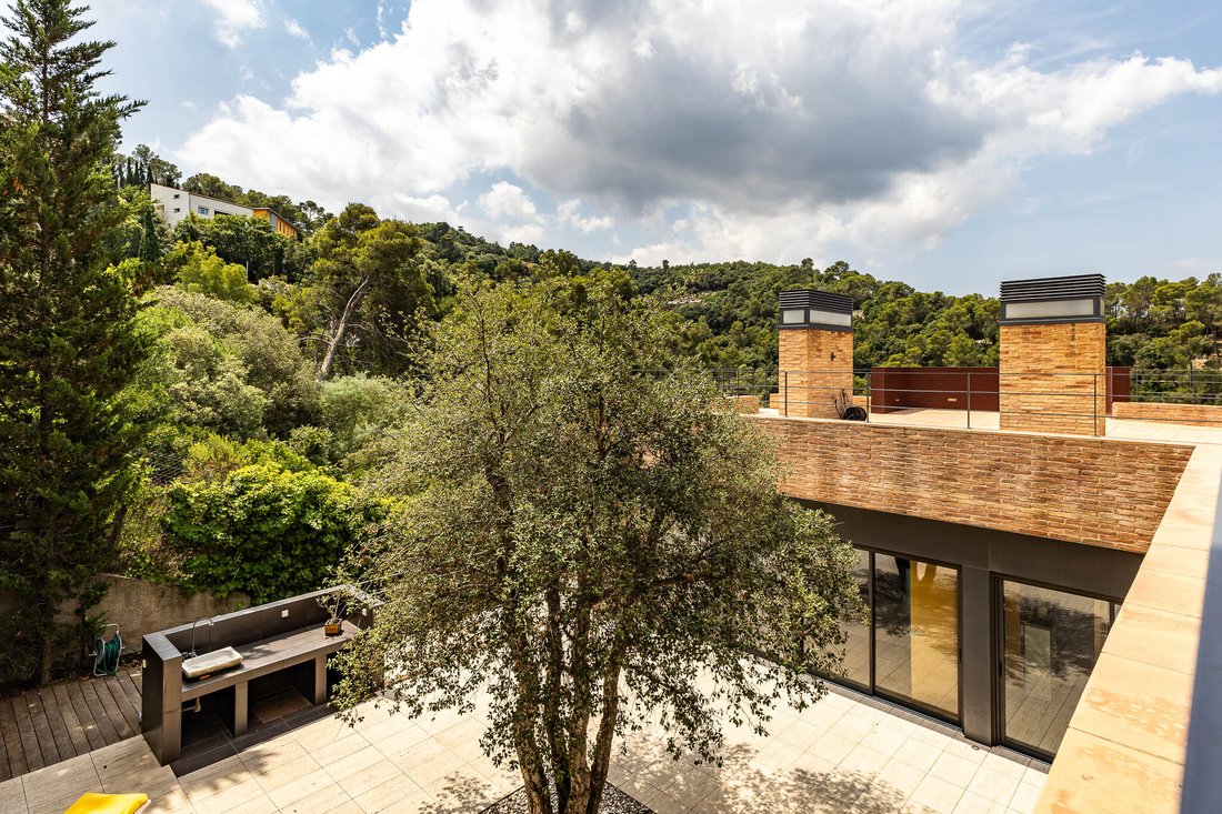 House in Sant Cugat del Valles, Catalonia, Spain 2 - 18340743