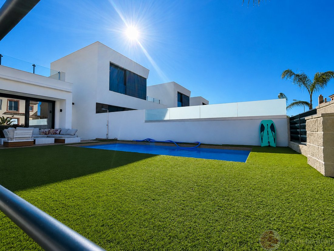 Chalet in el Campello, Valencian Community, Spain 2 - 15142081