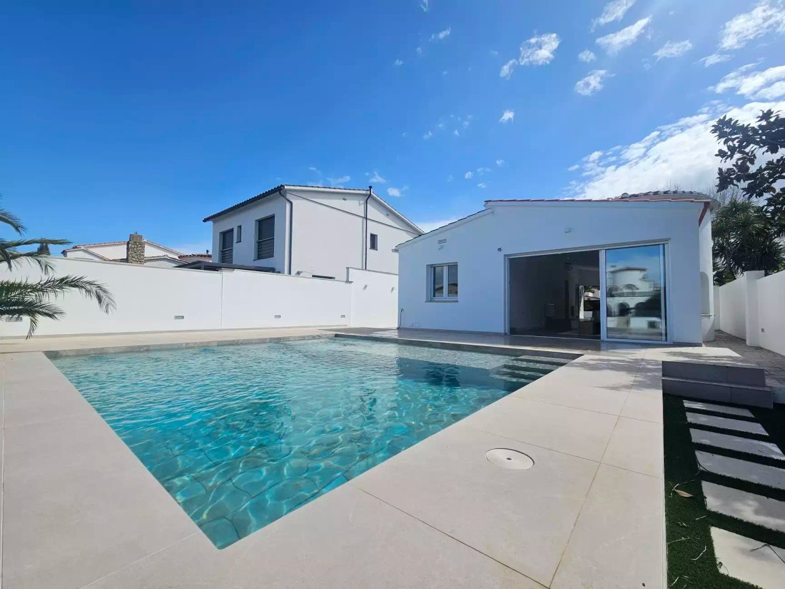 House in Empuriabrava, Catalonia, Spain 2 - 18336541