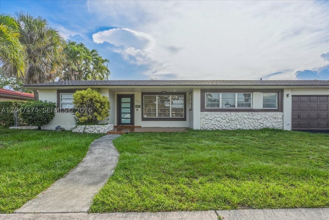 House in Miami Lakes, Florida, United States 1 - 18335053