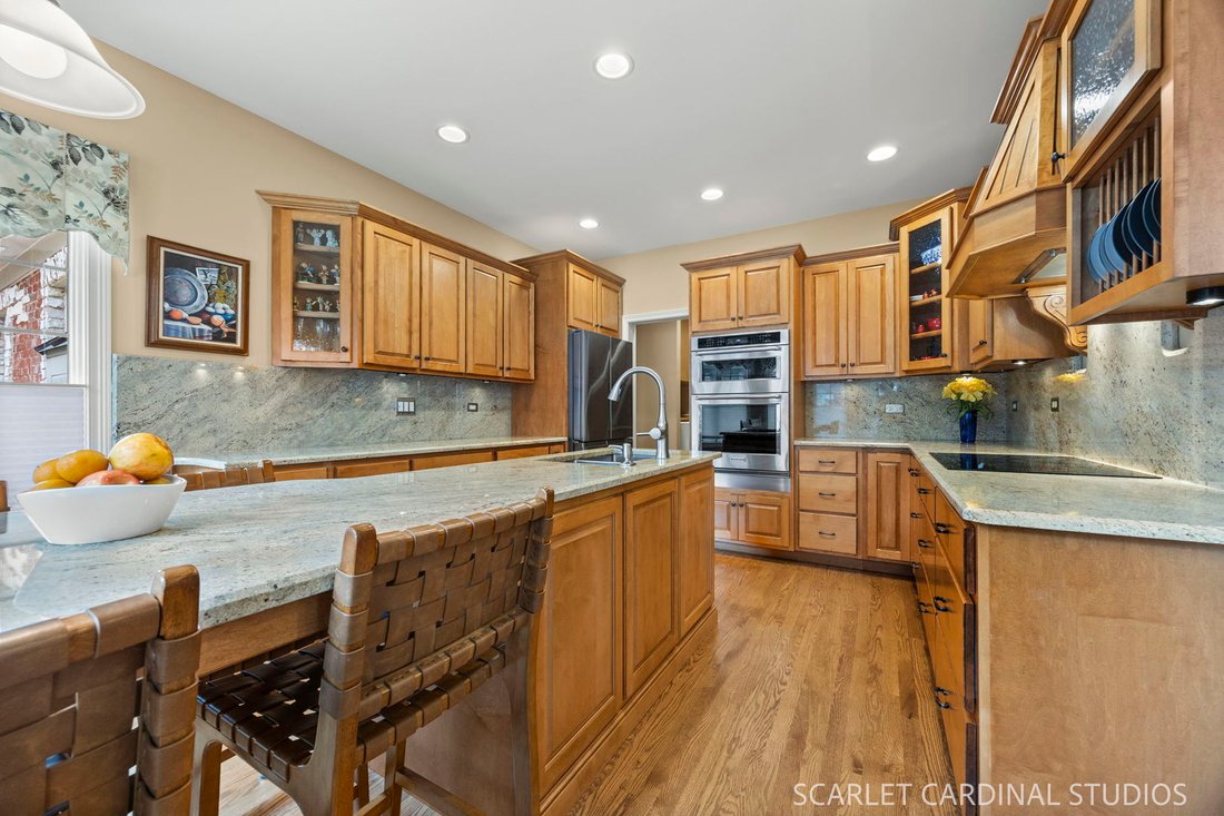 Condo in Downers Grove, Illinois, United States 4 - 18340835
