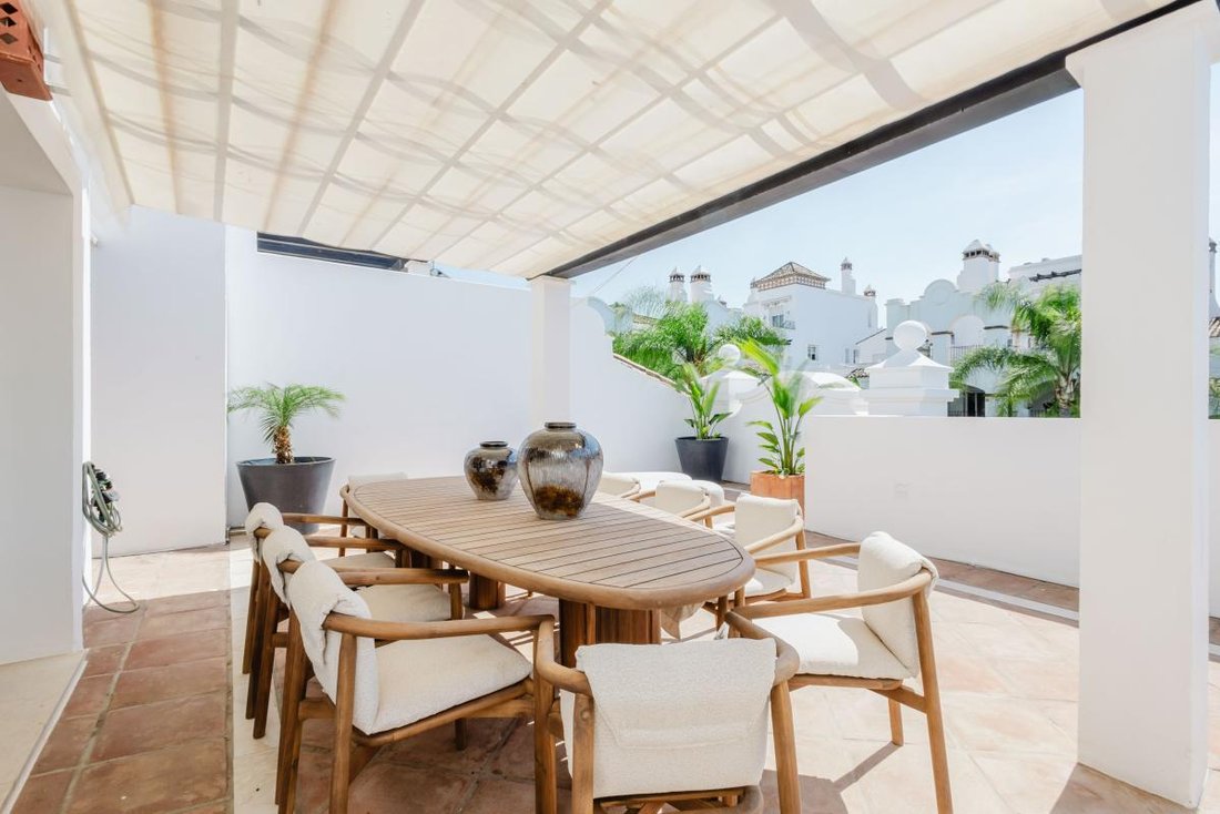 Apartment in Marbella, Andalusia, Spain 4 - 18091487