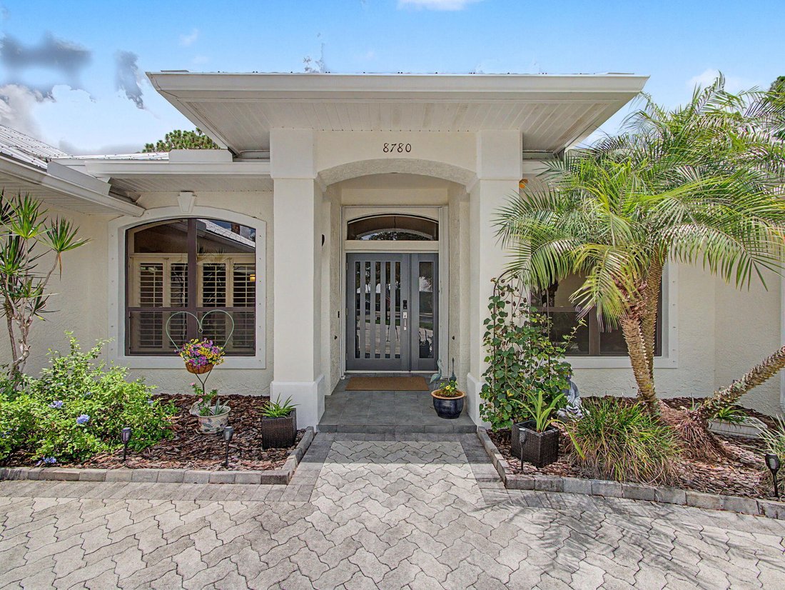House in Stuart, Florida, United States 4 - 18336338