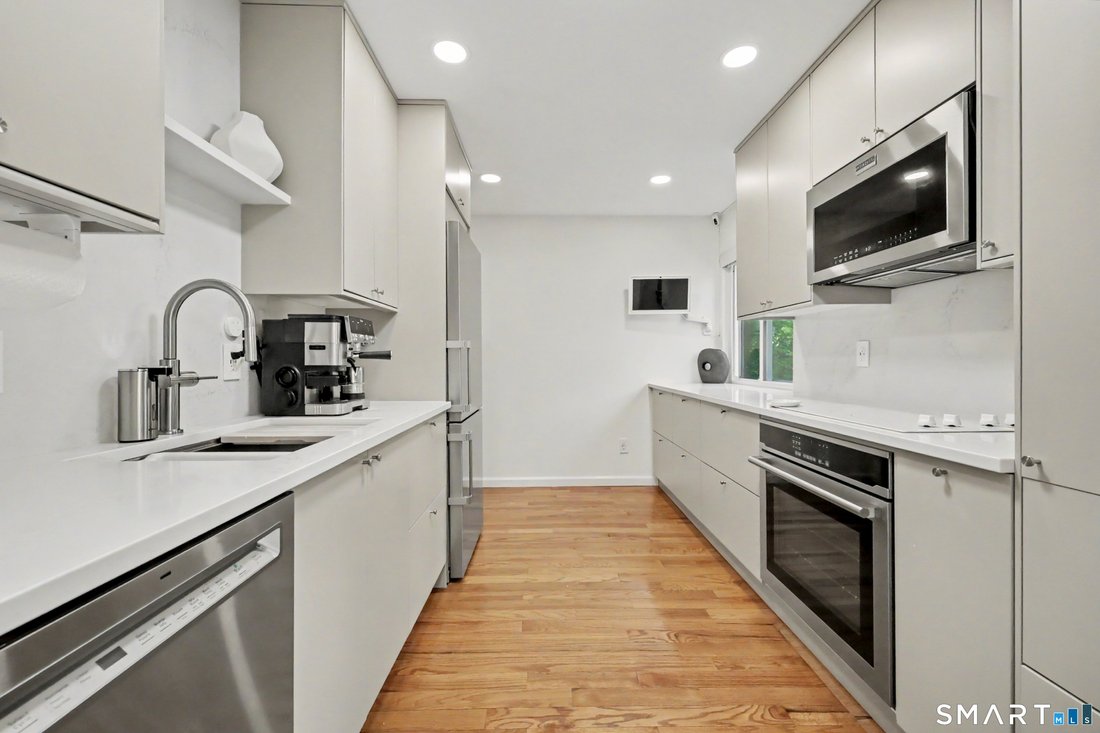 Condo in Stamford, Connecticut, United States 4 - 18275336