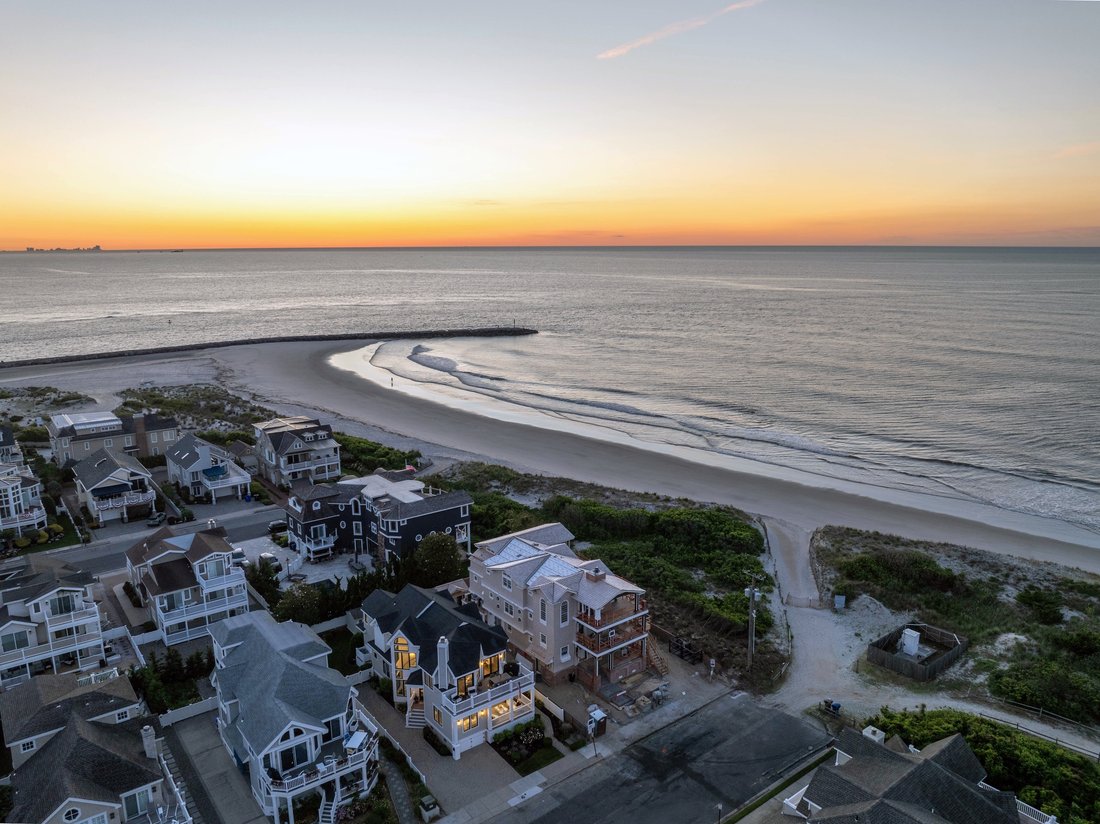 House in Avalon, New Jersey, United States 2 - 18336641