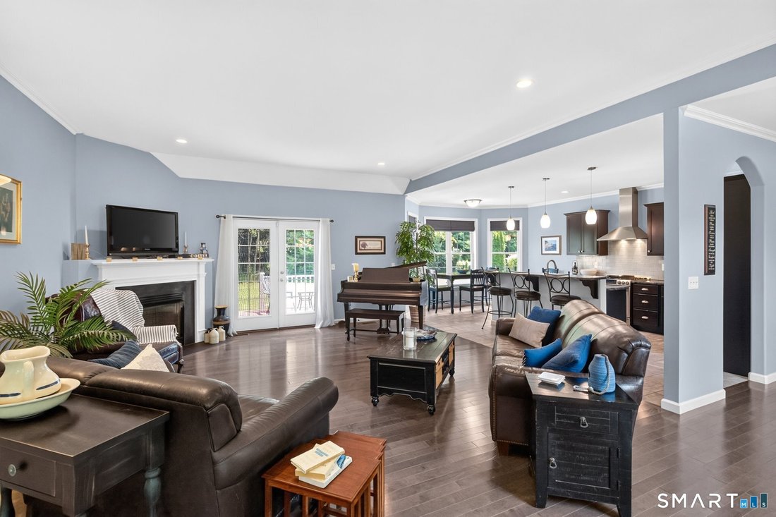 House in Bloomfield, Connecticut, United States 5 - 18275319